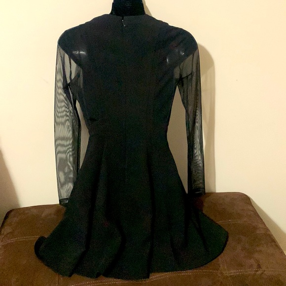 BCBGeneration black sheer sleeve dress with hidden back zip size 0 - Picture 5 of 8